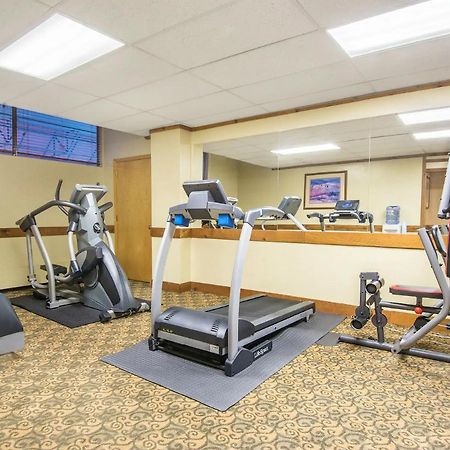Ramada By Wyndham Denver Downtown Екстер'єр фото