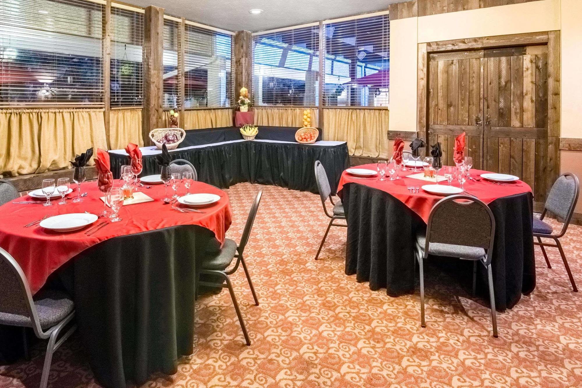 Ramada By Wyndham Denver Downtown Екстер'єр фото